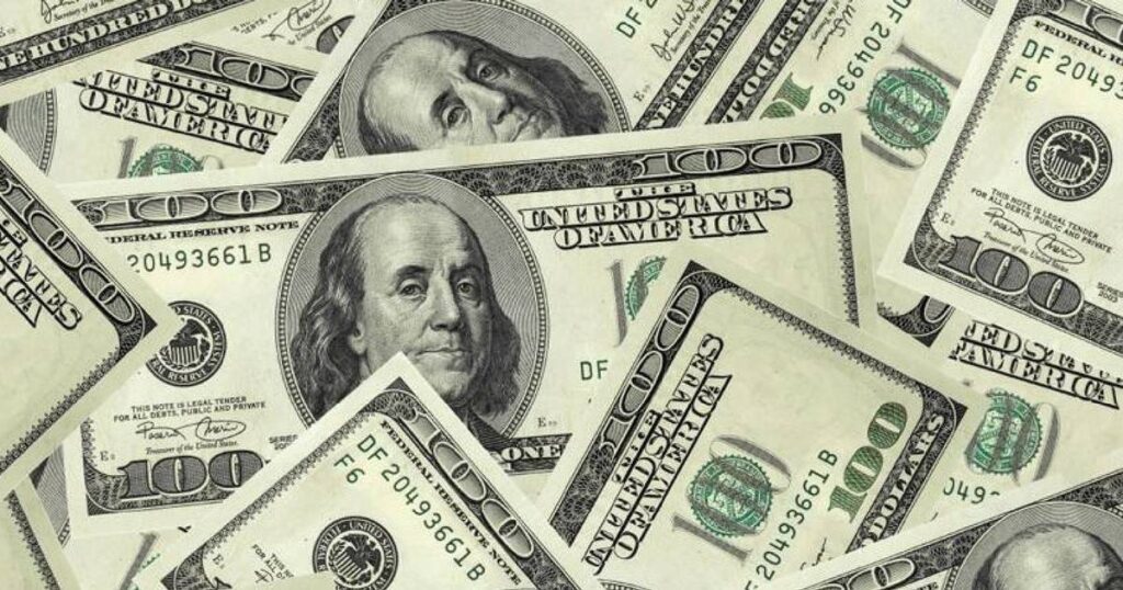 Conheça os prós e contra do impacto da queda do dólar no varejo