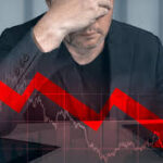 O que acontece com o processo trabalhista quando a empresa entra em falência?