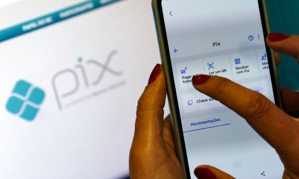 Novas regras do Pix prometem evitar fraudes, cobrança híbrida e acesso às contas-salário