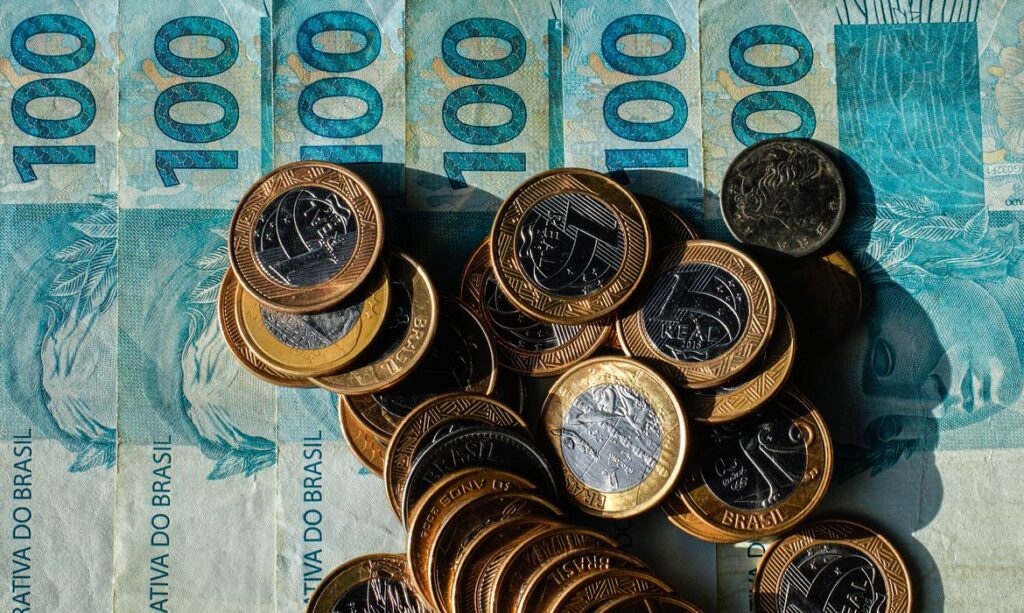 Mais de 23 milhões de pessoas possuem R$ 5,65 bilhões esquecido nos bancos