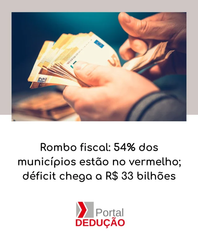 Mais da metade dos municípios brasileiros está no vermelho: 54% encerraram 2023 com déficit fiscal, totalizando um rombo de R$ 33 bilhões. O levantamento aponta as principais causas desse cenário preocupante, como queda de arrecadação e aumento das despesas, além de destacar a necessidade urgente de ajustes fiscais e melhor gestão dos recursos públicos.

Quer entender mais sobre esse panorama e suas consequências? Leia o artigo completo no Portal Dedução!

#RomboFiscal #DeficitPublico #GestaoPublica #Municipios #Economia #FinancasPublicas #Arrecadacao #DespesasPublicas #GestaoFiscal #PortalDeducao